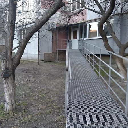 4-X Apartments Center Wi-Fi С 3-Мя Спальнями 95М2 Tsjernihiv Eksteriør bilde